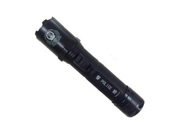 新标警用强光手电 SD-LJ01